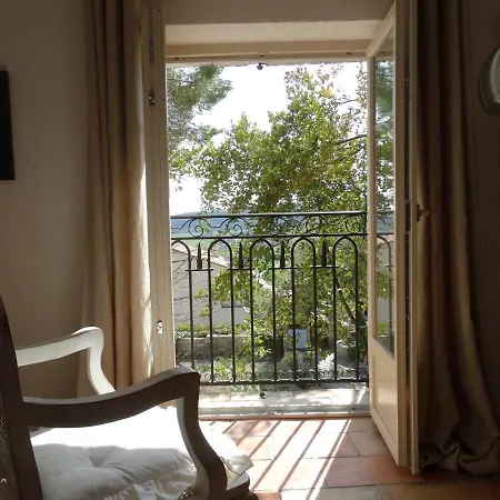 Le Clos Du Tilleul Гостевой дом Saint-Michel-l'Observatoire